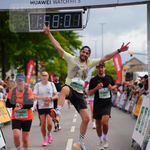 20.09.2026 - PSD Bank Halbmarathon LAZAROV Photography http://msf.ph/oto/10520034 20.09.2026 11:58:00 Ziel 1210, 1301, 1530, 1709, 1711, 2531, 2846, 2935, 3107, 3280, 3762, 3941, 4327, 4589, 4610 meine-sportfotos.de