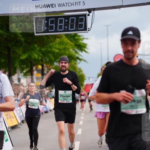 20.09.2026 - PSD Bank Halbmarathon LAZAROV Photography http://msf.ph/oto/10520054 20.09.2026 11:58:03 Ziel 1210, 1530, 1709, 2531, 2935, 3107, 3280, 3762, 3941, 4327, 4589, 4610 meine-sportfotos.de