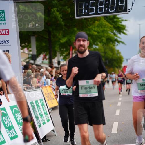 20.09.2026 - PSD Bank Halbmarathon LAZAROV Photography http://msf.ph/oto/10520067 20.09.2026 11:58:04 Ziel 1210, 1530, 1709, 2531, 2935, 3107, 3280, 3762, 3941, 4327, 4589, 4610 meine-sportfotos.de