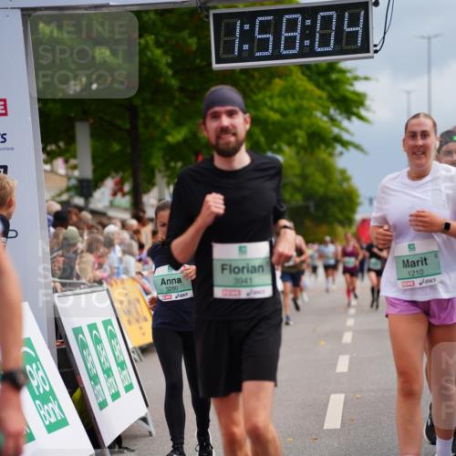 20.09.2026 - PSD Bank Halbmarathon LAZAROV Photography http://msf.ph/oto/10520069 20.09.2026 11:58:04 Ziel 1210, 1530, 1709, 2531, 2935, 3107, 3280, 3762, 3941, 4327, 4589, 4610 meine-sportfotos.de