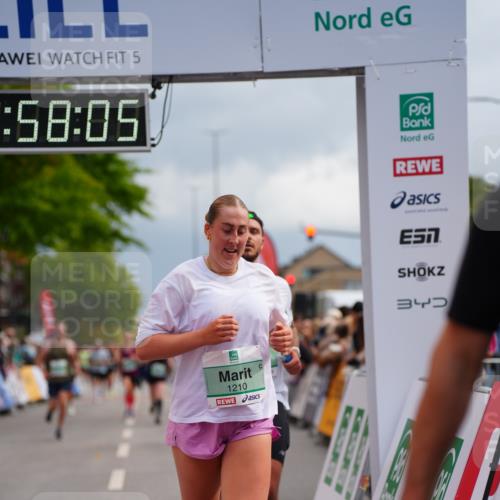 20.09.2026 - PSD Bank Halbmarathon LAZAROV Photography http://msf.ph/oto/10520072 20.09.2026 11:58:04 Ziel 1210, 1530, 1709, 2531, 2935, 3107, 3280, 3762, 3941, 4327, 4589, 4610 meine-sportfotos.de