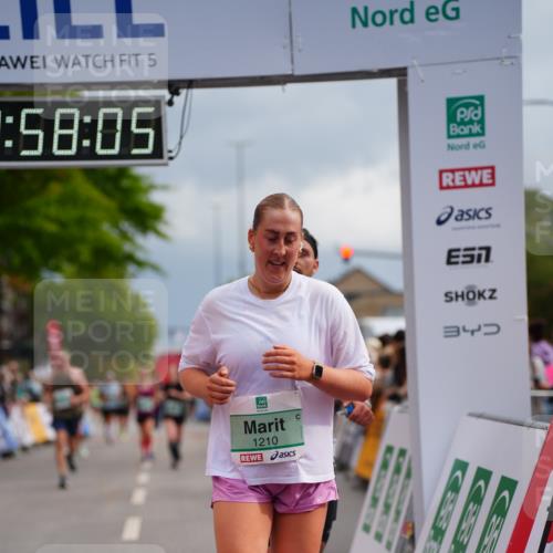 20.09.2026 - PSD Bank Halbmarathon LAZAROV Photography http://msf.ph/oto/10520080 20.09.2026 11:58:05 Ziel 1210, 1530, 1709, 2531, 2935, 3107, 3280, 3941, 4327, 4589, 4610 meine-sportfotos.de