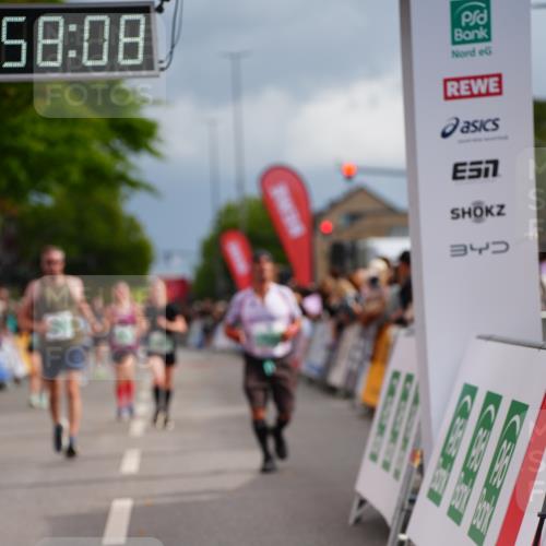 20.09.2026 - PSD Bank Halbmarathon LAZAROV Photography http://msf.ph/oto/10520082 20.09.2026 11:58:07 Ziel 1210, 1311, 1313, 1530, 2531, 2935, 3280, 3941, 4327, 4589, 4610 meine-sportfotos.de