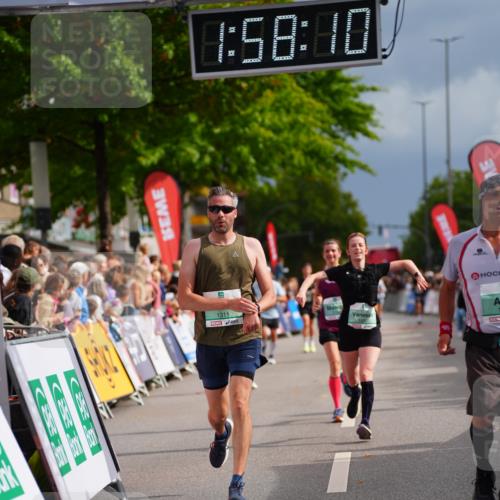 20.09.2026 - PSD Bank Halbmarathon LAZAROV Photography http://msf.ph/oto/10520095 20.09.2026 11:58:10 Ziel 1140, 1210, 1311, 1313, 1592, 2935, 3280, 3941 meine-sportfotos.de