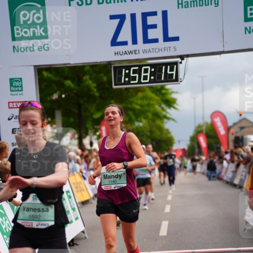 20.09.2026 - PSD Bank Halbmarathon LAZAROV Photography http://msf.ph/oto/10520130 20.09.2026 11:58:14 Ziel 1140, 1311, 1313, 1592, 2448, 4597, 4635 meine-sportfotos.de