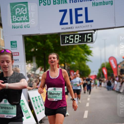 20.09.2026 - PSD Bank Halbmarathon LAZAROV Photography http://msf.ph/oto/10520133 20.09.2026 11:58:14 Ziel 1140, 1311, 1313, 1592, 2448, 4597, 4635 meine-sportfotos.de