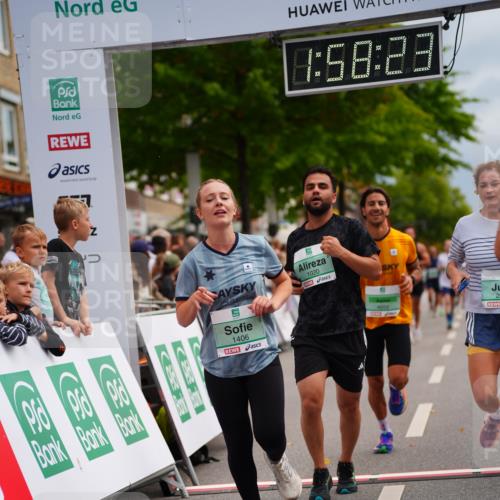 20.09.2026 - PSD Bank Halbmarathon LAZAROV Photography http://msf.ph/oto/10520181 20.09.2026 11:58:22 Ziel 1020, 1406, 2448, 2900, 2993, 4528, 4597, 4635, 4659 meine-sportfotos.de