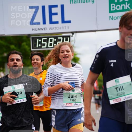20.09.2026 - PSD Bank Halbmarathon LAZAROV Photography http://msf.ph/oto/10520195 20.09.2026 11:58:23 Ziel 1020, 1406, 2448, 2900, 2993, 4528, 4597, 4635, 4659 meine-sportfotos.de