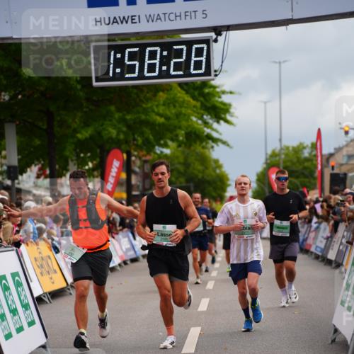 20.09.2026 - PSD Bank Halbmarathon LAZAROV Photography http://msf.ph/oto/10520211 20.09.2026 11:58:27 Ziel 1020, 1406, 2577, 2585, 2900, 2993, 4528, 4641, 4659, 4750 meine-sportfotos.de