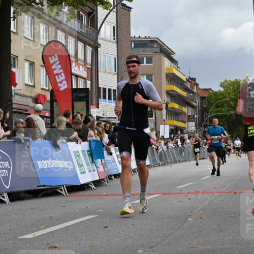 20.09.2026 - PSD Bank Halbmarathon J. Mangold http://msf.ph/oto/10520219 20.09.2026 11:51:53 Ziel 1729, 2830, 3049, 3327 meine-sportfotos.de