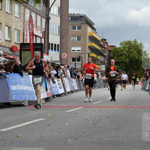 20.09.2026 - PSD Bank Halbmarathon J. Mangold http://msf.ph/oto/10520244 20.09.2026 11:52:02 Ziel 3049, 3737, 4539, 4680 meine-sportfotos.de