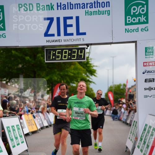20.09.2026 - PSD Bank Halbmarathon LAZAROV Photography http://msf.ph/oto/10520259 20.09.2026 11:58:34 Ziel 1398, 1621, 2577, 2585, 2612, 3604, 3801, 4623, 4641, 4750 meine-sportfotos.de