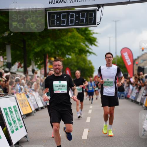20.09.2026 - PSD Bank Halbmarathon LAZAROV Photography http://msf.ph/oto/10520321 20.09.2026 11:58:41 Ziel 1621, 1795, 1956, 2612, 3183, 3490, 3604, 3801, 4013 meine-sportfotos.de