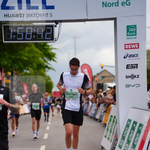 20.09.2026 - PSD Bank Halbmarathon LAZAROV Photography http://msf.ph/oto/10520331 20.09.2026 11:58:42 Ziel 1621, 1795, 1956, 2612, 3183, 3490, 3801, 4013 meine-sportfotos.de