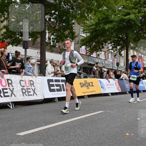 20.09.2026 - PSD Bank Halbmarathon J. Mangold http://msf.ph/oto/10520335 20.09.2026 11:52:21 Ziel 1130, 1152, 1196, 1254, 1732, 1853, 1889, 3047, 3512, 3515, 3664, 4071, 4609, 4714, 4768 meine-sportfotos.de