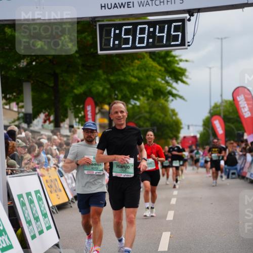 20.09.2026 - PSD Bank Halbmarathon LAZAROV Photography http://msf.ph/oto/10520349 20.09.2026 11:58:44 Ziel 1741, 1795, 1956, 3183, 3490, 3801, 4013 meine-sportfotos.de