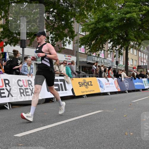 20.09.2026 - PSD Bank Halbmarathon J. Mangold http://msf.ph/oto/10520359 20.09.2026 11:52:25 Ziel 1196, 1254, 1732, 1853, 2028, 2113, 3227, 3515, 4071, 4768 meine-sportfotos.de