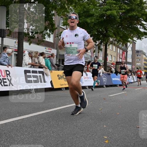 20.09.2026 - PSD Bank Halbmarathon J. Mangold http://msf.ph/oto/10520365 20.09.2026 11:52:27 Ziel 1254, 1732, 1853, 2028, 2113, 3227, 3515, 4071, 4768 meine-sportfotos.de