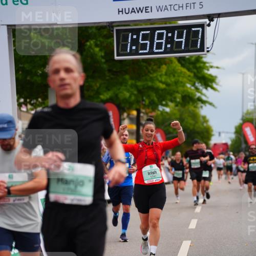 20.09.2026 - PSD Bank Halbmarathon LAZAROV Photography http://msf.ph/oto/10520369 20.09.2026 11:58:47 Ziel 1741, 1795, 1936, 1956, 2290, 3183, 3490, 4013, 4570, 4572 meine-sportfotos.de