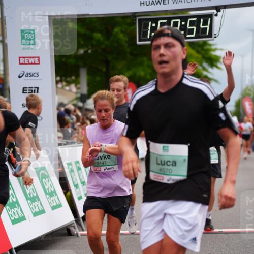 20.09.2026 - PSD Bank Halbmarathon LAZAROV Photography http://msf.ph/oto/10520432 20.09.2026 11:58:53 Ziel 1035, 1251, 1304, 1741, 1795, 1936, 2290, 3447, 3598, 3810, 4013, 4355, 4570, 4572 meine-sportfotos.de
