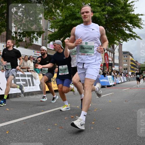 20.09.2026 - PSD Bank Halbmarathon J. Mangold http://msf.ph/oto/10520439 20.09.2026 11:52:49 Ziel 1365, 2528, 3018, 3041, 3050, 3505, 4020, 4451, 4624, 4757 meine-sportfotos.de