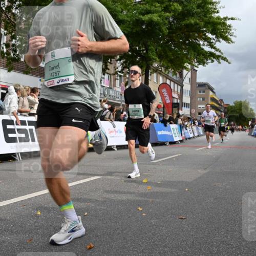 20.09.2026 - PSD Bank Halbmarathon J. Mangold http://msf.ph/oto/10520452 20.09.2026 11:52:53 Ziel 1365, 2528, 2870, 3041, 3050, 3371, 3505, 4020, 4451, 4624, 4757 meine-sportfotos.de