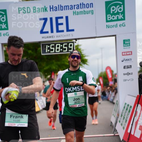 20.09.2026 - PSD Bank Halbmarathon LAZAROV Photography http://msf.ph/oto/10520480 20.09.2026 11:58:59 Ziel 1035, 1251, 1304, 1936, 3447, 3598, 3718, 3810, 4029, 4355, 4570, 4572, 4694, 4738 meine-sportfotos.de