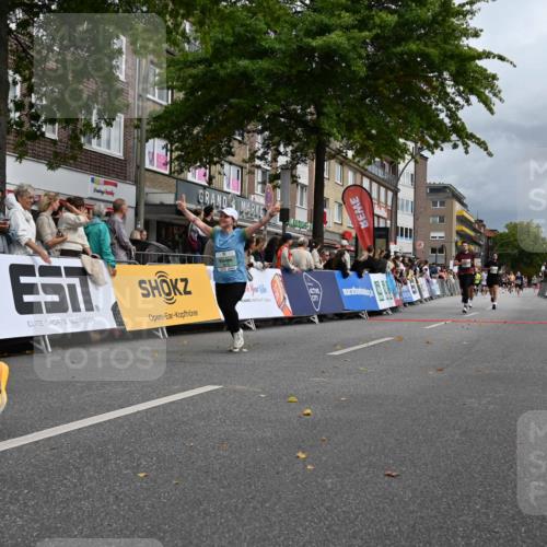 20.09.2026 - PSD Bank Halbmarathon J. Mangold http://msf.ph/oto/10520489 20.09.2026 11:53:01 Ziel 1046, 1666, 1701, 2286, 2650, 2870, 3041, 3371, 4624 meine-sportfotos.de