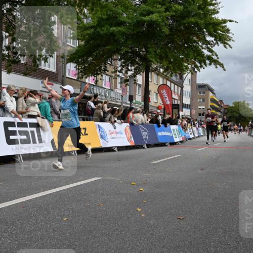 20.09.2026 - PSD Bank Halbmarathon J. Mangold http://msf.ph/oto/10520492 20.09.2026 11:53:02 Ziel 1046, 1666, 1701, 2286, 2650, 2870, 3041, 3371, 4507, 4624 meine-sportfotos.de