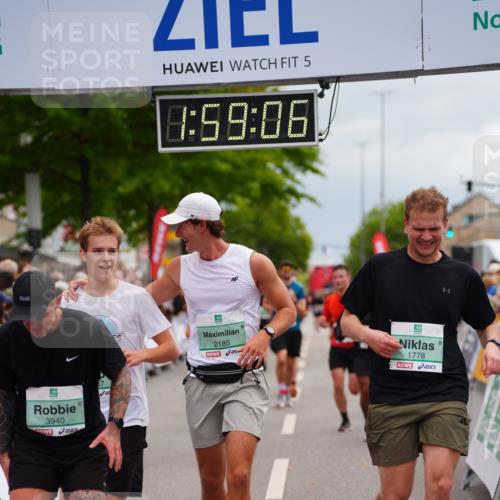 20.09.2026 - PSD Bank Halbmarathon LAZAROV Photography http://msf.ph/oto/10520533 20.09.2026 11:59:06 Ziel 1197, 1519, 1778, 2050, 2185, 3112, 3150, 3467, 3718, 3940, 4029, 4223, 4286, 4694, 4738 meine-sportfotos.de