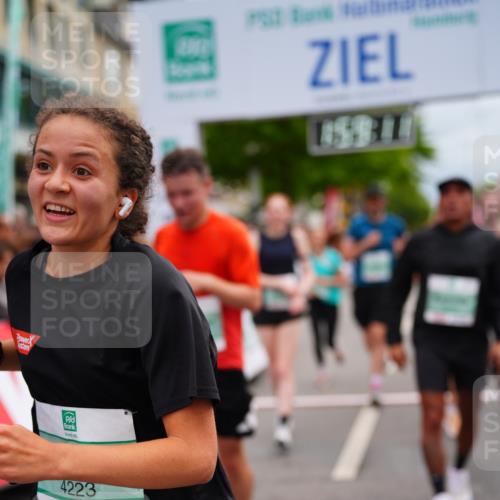 20.09.2026 - PSD Bank Halbmarathon LAZAROV Photography http://msf.ph/oto/10520585 20.09.2026 11:59:10 Ziel 1197, 1519, 1778, 2050, 2185, 3112, 3150, 3194, 3467, 3940, 4223, 4286, 4591 meine-sportfotos.de
