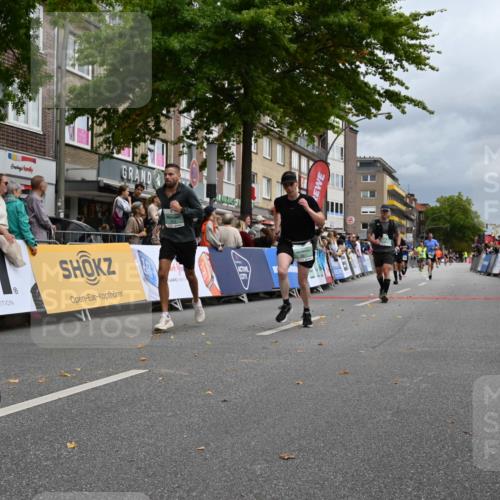 20.09.2026 - PSD Bank Halbmarathon J. Mangold http://msf.ph/oto/10520604 20.09.2026 11:53:26 Ziel 1462, 1961, 2611, 3678, 3702, 3867, 4021, 4770 meine-sportfotos.de