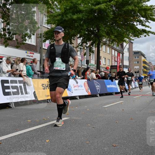 20.09.2026 - PSD Bank Halbmarathon J. Mangold http://msf.ph/oto/10520621 20.09.2026 11:53:30 Ziel 1462, 1961, 2611, 3678, 3702, 3840, 3867, 4021, 4426, 4770 meine-sportfotos.de