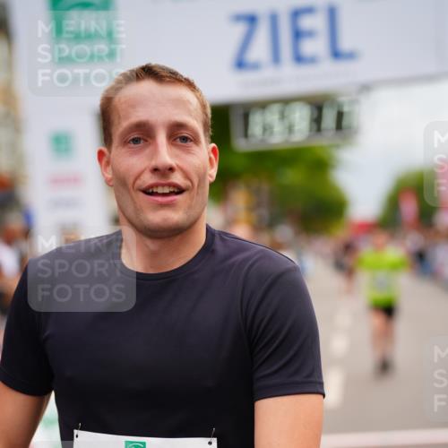 20.09.2026 - PSD Bank Halbmarathon LAZAROV Photography http://msf.ph/oto/10520626 20.09.2026 11:59:16 Ziel 1197, 1519, 1749, 2050, 3112, 3150, 3194, 4223, 4286, 4428, 4591 meine-sportfotos.de