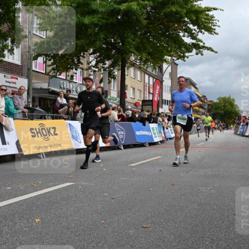 20.09.2026 - PSD Bank Halbmarathon J. Mangold http://msf.ph/oto/10520628 20.09.2026 11:53:31 Ziel 1346, 1462, 1961, 2611, 3678, 3840, 4021, 4426, 4770 meine-sportfotos.de