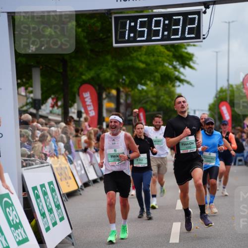 20.09.2026 - PSD Bank Halbmarathon LAZAROV Photography http://msf.ph/oto/10520668 20.09.2026 11:59:32 Ziel 1091, 1093, 1095, 1098, 2085, 2736, 3066, 3390, 3668, 3771, 3772 meine-sportfotos.de