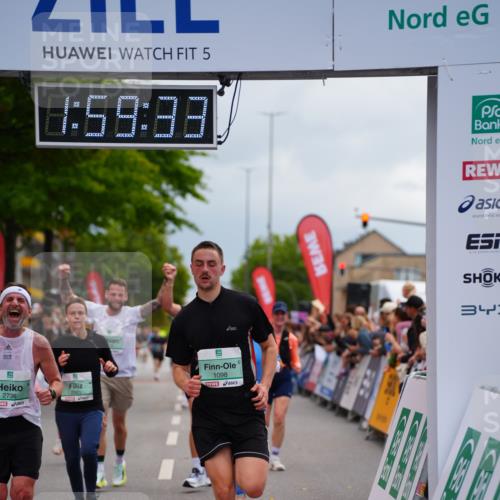 20.09.2026 - PSD Bank Halbmarathon LAZAROV Photography http://msf.ph/oto/10520673 20.09.2026 11:59:33 Ziel 1091, 1093, 1095, 1098, 2085, 2736, 3066, 3390, 3668, 3771, 3772 meine-sportfotos.de