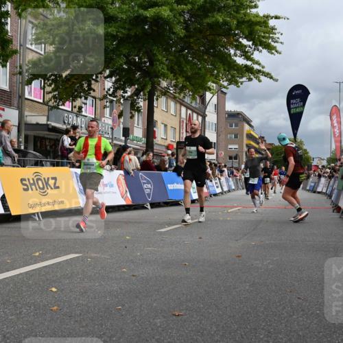 20.09.2026 - PSD Bank Halbmarathon J. Mangold http://msf.ph/oto/10520705 20.09.2026 11:53:55 Ziel 1642, 1839, 2031, 2144, 2594, 3558, 3654, 4027, 4742, 4759, 4785 meine-sportfotos.de