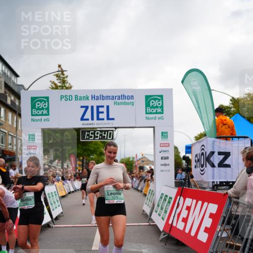20.09.2026 - PSD Bank Halbmarathon LAZAROV Photography http://msf.ph/oto/10520722 20.09.2026 11:59:39 Ziel 1093, 1098, 1279, 2085, 2208, 2439, 2670, 2736, 3066, 3390, 3771, 3772, 4711 meine-sportfotos.de