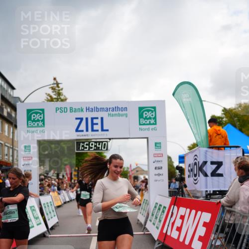 20.09.2026 - PSD Bank Halbmarathon LAZAROV Photography http://msf.ph/oto/10520726 20.09.2026 11:59:40 Ziel 1093, 1098, 1279, 2085, 2208, 2439, 2670, 2736, 3066, 3390, 3771, 3772, 4711 meine-sportfotos.de