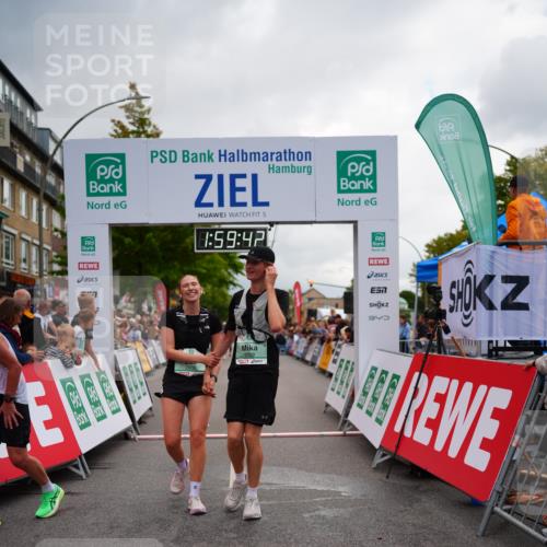 20.09.2026 - PSD Bank Halbmarathon LAZAROV Photography http://msf.ph/oto/10520731 20.09.2026 11:59:41 Ziel 1093, 1098, 1279, 2085, 2208, 2439, 2670, 2736, 3066, 3390, 3771, 3772, 4711 meine-sportfotos.de