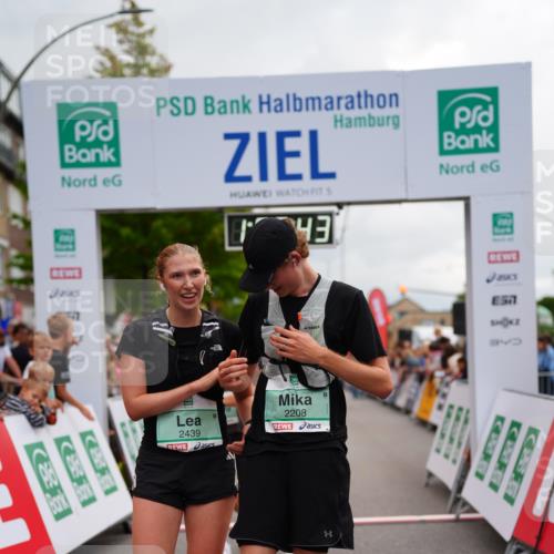20.09.2026 - PSD Bank Halbmarathon LAZAROV Photography http://msf.ph/oto/10520735 20.09.2026 11:59:43 Ziel 1279, 2085, 2208, 2439, 2670, 3066, 3390, 3771, 3772, 4711 meine-sportfotos.de