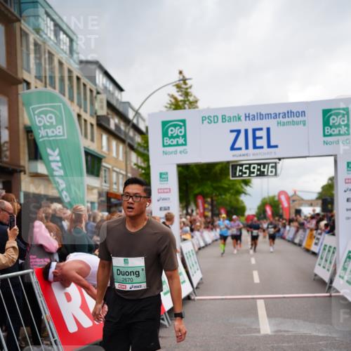 20.09.2026 - PSD Bank Halbmarathon LAZAROV Photography http://msf.ph/oto/10520743 20.09.2026 11:59:46 Ziel 1279, 2208, 2439, 2670, 3800, 4711 meine-sportfotos.de