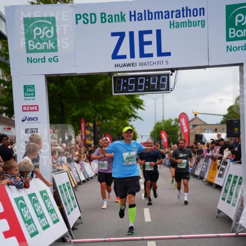 20.09.2026 - PSD Bank Halbmarathon LAZAROV Photography http://msf.ph/oto/10520747 20.09.2026 11:59:49 Ziel 2168, 2170, 2670, 3578, 3800, 4493, 4494, 4495, 4711 meine-sportfotos.de