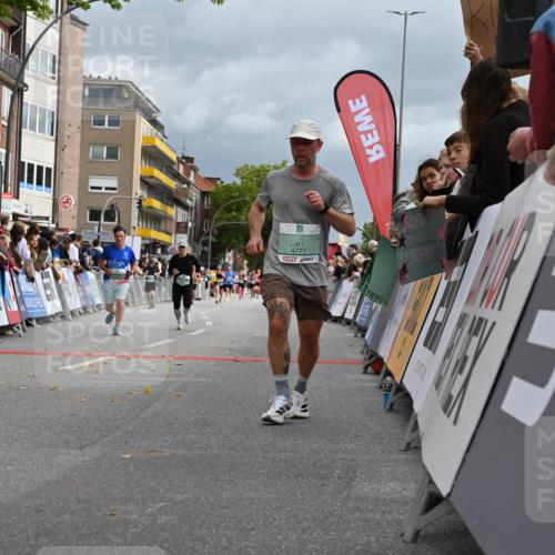 20.09.2026 - PSD Bank Halbmarathon J. Mangold http://msf.ph/oto/10520758 20.09.2026 11:54:08 Ziel 1642, 2594, 2727, 2987, 3654, 3687, 4027, 4759, 4777 meine-sportfotos.de