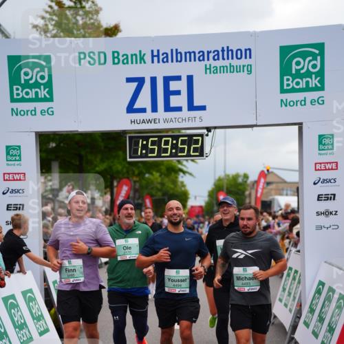 20.09.2026 - PSD Bank Halbmarathon LAZAROV Photography http://msf.ph/oto/10520787 20.09.2026 11:59:52 Ziel 1265, 1454, 2168, 2170, 2470, 3578, 3800, 4493, 4494, 4495 meine-sportfotos.de