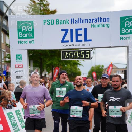 20.09.2026 - PSD Bank Halbmarathon LAZAROV Photography http://msf.ph/oto/10520793 20.09.2026 11:59:52 Ziel 1265, 1454, 2168, 2170, 2470, 3578, 3800, 4493, 4494, 4495 meine-sportfotos.de