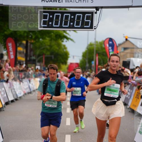 20.09.2026 - PSD Bank Halbmarathon LAZAROV Photography http://msf.ph/oto/10520880 20.09.2026 12:00:05 Ziel 1112, 2186, 2238, 4670 meine-sportfotos.de