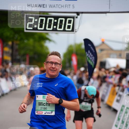 20.09.2026 - PSD Bank Halbmarathon LAZAROV Photography http://msf.ph/oto/10520897 20.09.2026 12:00:07 Ziel 1112, 2186, 2238, 2693, 3146, 4670 meine-sportfotos.de