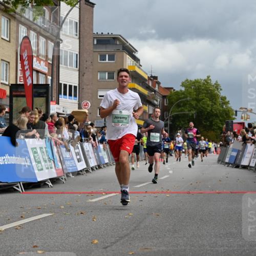 20.09.2026 - PSD Bank Halbmarathon J. Mangold http://msf.ph/oto/10520994 20.09.2026 11:55:23 Ziel 1966, 2015, 3028, 3091, 3898, 4039 meine-sportfotos.de